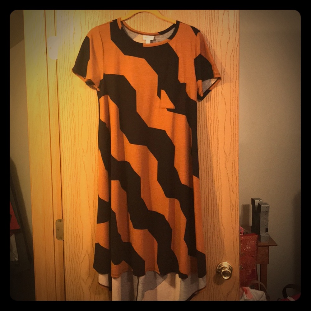 LuLaRoe Carly